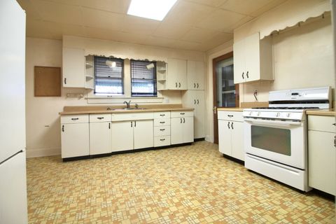 Tiny photo for 607 W Burbank Street, Harvard, IL 60033 (MLS # 12544170)