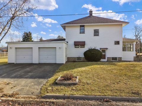 Tiny photo for 607 W Burbank Street, Harvard, IL 60033 (MLS # 12544170)