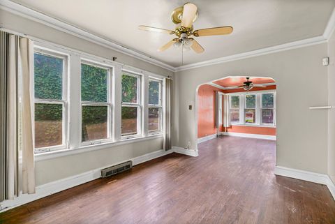 Tiny photo for 6837 S Michigan Avenue, Chicago, IL 60637 (MLS # 12477709)