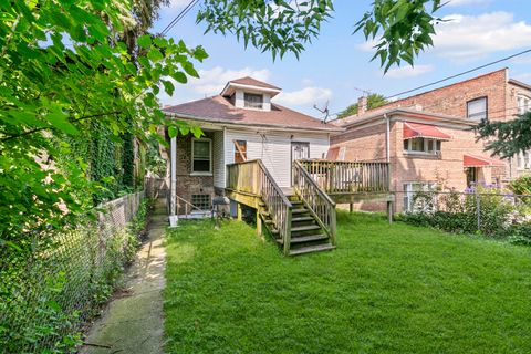 Tiny photo for 6837 S Michigan Avenue, Chicago, IL 60637 (MLS # 12477709)