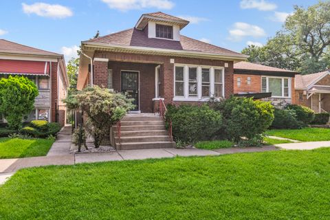 Tiny photo for 6837 S Michigan Avenue, Chicago, IL 60637 (MLS # 12477709)