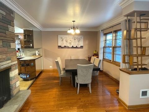 Tiny photo for 10045 S Keeler Avenue, Oak Lawn, IL 60453 (MLS # 12553069)