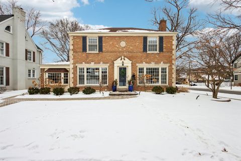 175 S Fairview Avenue Elmhurst IL 60126