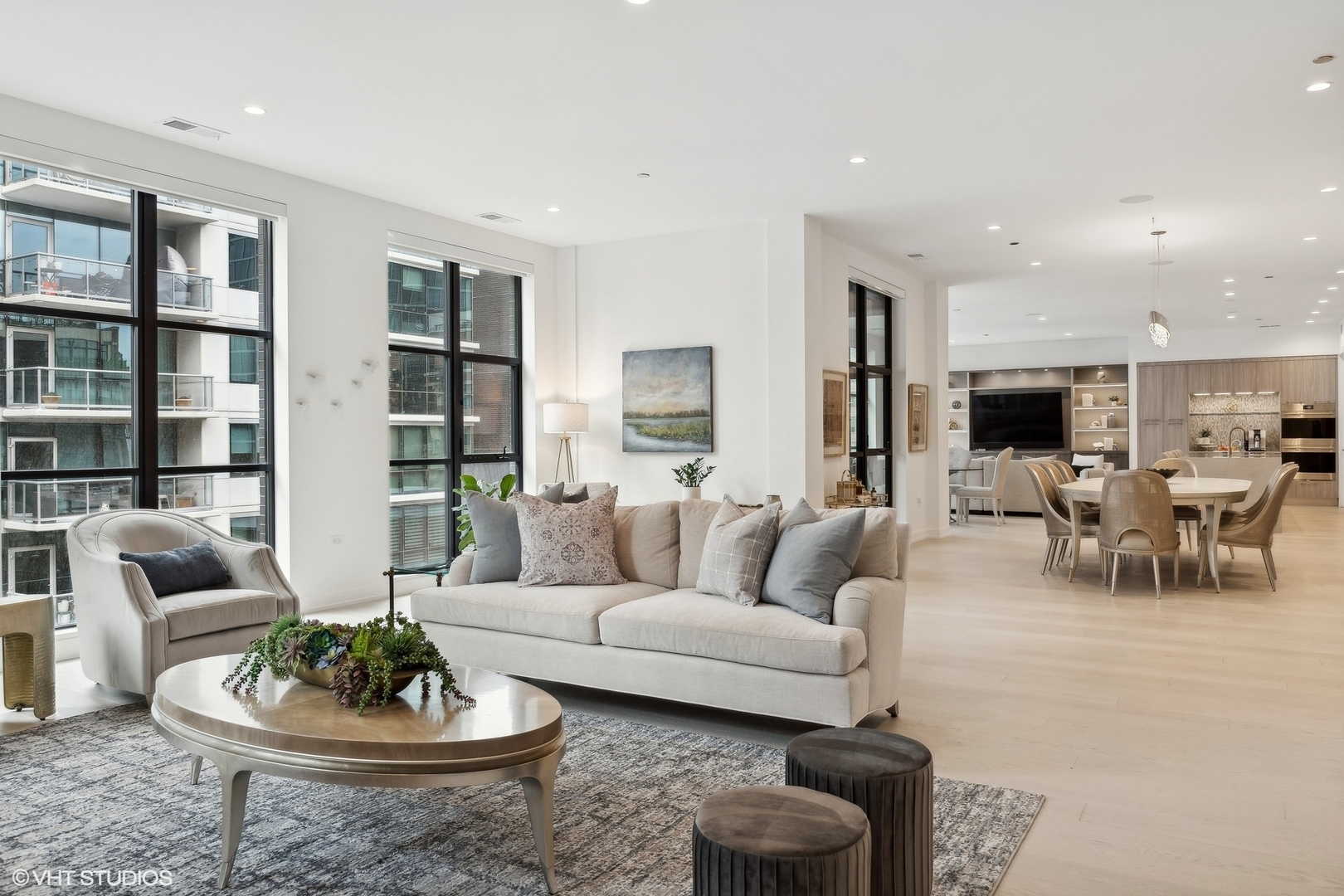 128 S Green Street 5AB