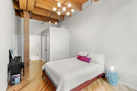 Tiny photo for 1040 W Adams Street #427, Chicago, IL 60607 (MLS # 12484412)