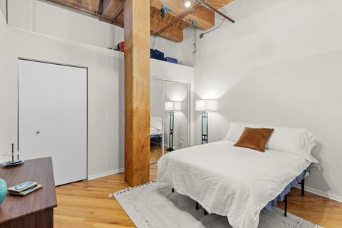 Tiny photo for 1040 W Adams Street #427, Chicago, IL 60607 (MLS # 12484412)