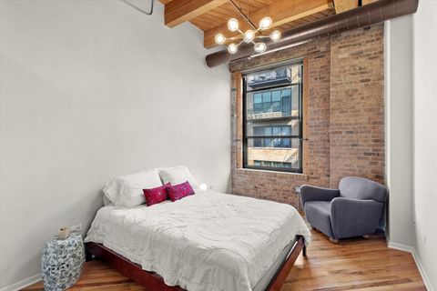 Tiny photo for 1040 W Adams Street #427, Chicago, IL 60607 (MLS # 12484412)