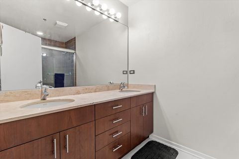 Tiny photo for 1040 W Adams Street #427, Chicago, IL 60607 (MLS # 12484412)