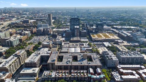 Tiny photo for 1040 W Adams Street #427, Chicago, IL 60607 (MLS # 12484412)