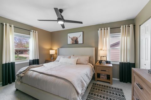 Tiny photo for 903 Notre Dame Drive, Matteson, IL 60443 (MLS # 12618371)