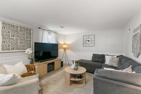 Tiny photo for 903 Notre Dame Drive, Matteson, IL 60443 (MLS # 12618371)