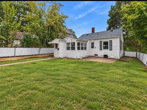Tiny photo for 910 25th Street, Moline, IL 61265 (MLS # 12766140)