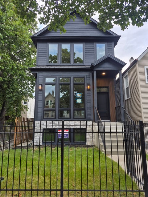 Photo of 3508 W Belden Avenue, Chicago, IL 60647 (MLS # 12784760)