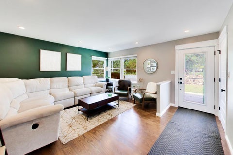 Tiny photo for 127 W Ash Street #D, Lombard, IL 60148 (MLS # 12724166)