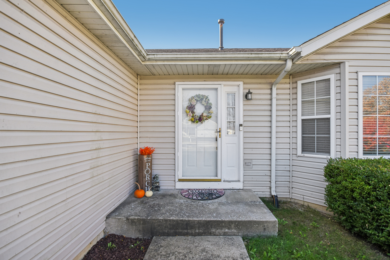 25719 S Cobblestone Lane