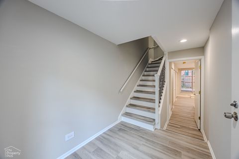 Tiny photo for 2730 N GREENVIEW Avenue #M, Chicago, IL 60614 (MLS # 12685319)