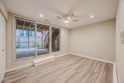 Tiny photo for 2730 N GREENVIEW Avenue #M, Chicago, IL 60614 (MLS # 12685319)