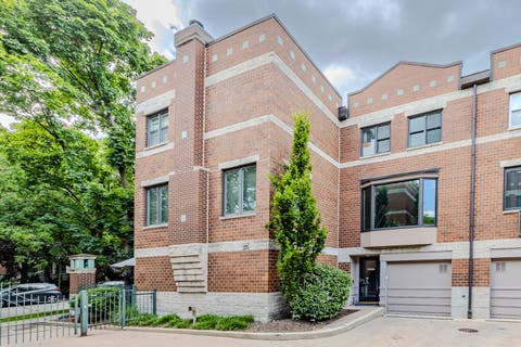 Tiny photo for 2730 N GREENVIEW Avenue #M, Chicago, IL 60614 (MLS # 12685319)