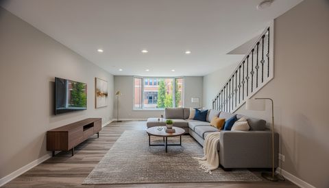 Tiny photo for 2730 N GREENVIEW Avenue #M, Chicago, IL 60614 (MLS # 12685319)