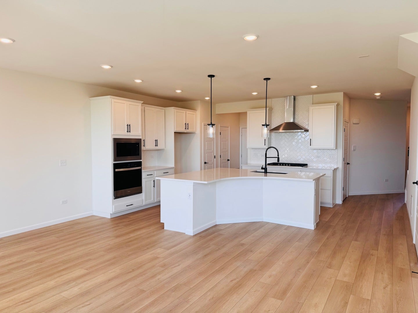 2177 Ryegrass Lane 70002