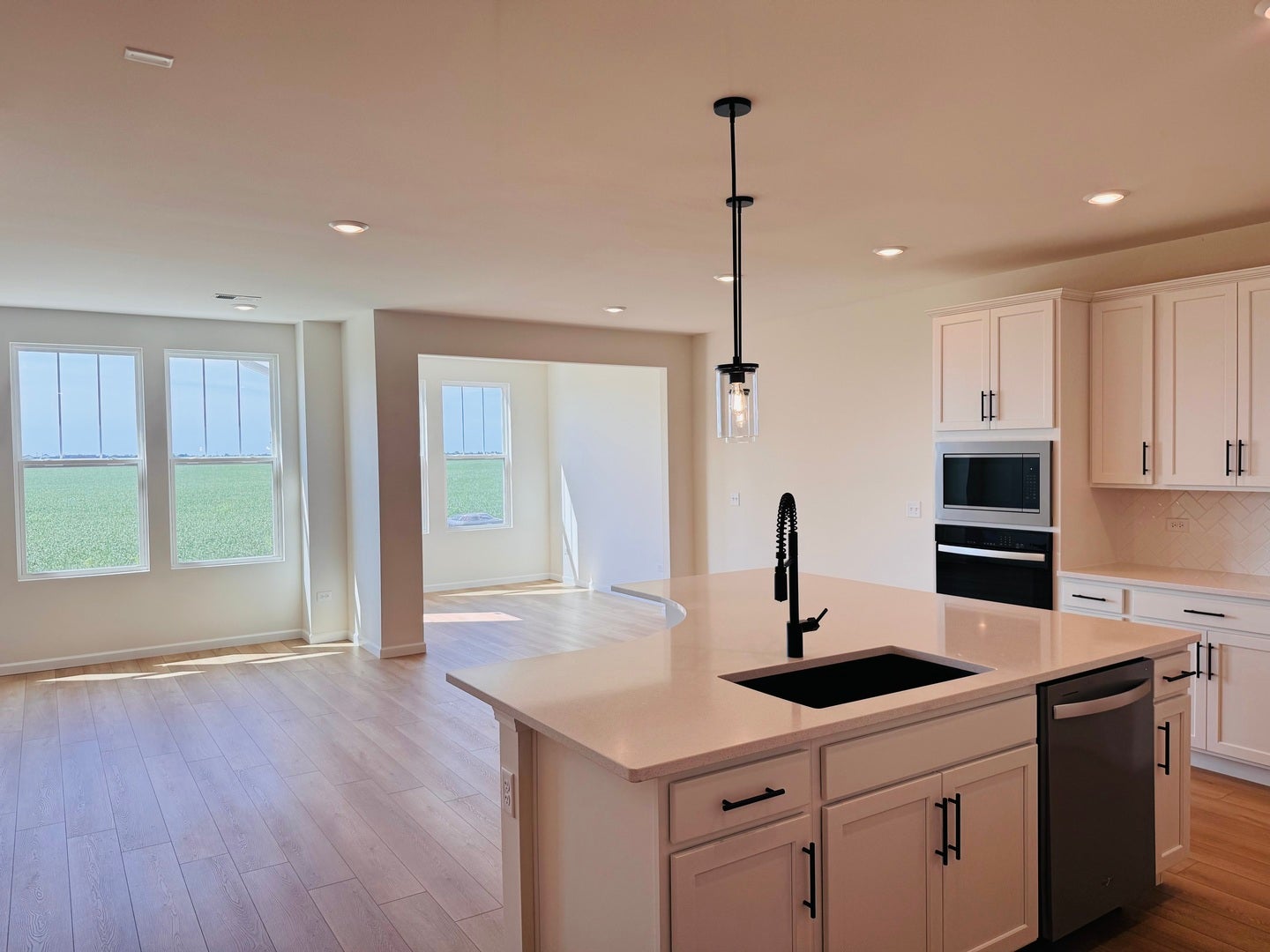 2177 Ryegrass Lane 70002