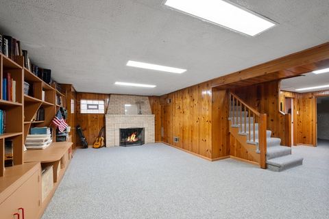 Tiny photo for 2709 W Sherwin Avenue, Chicago, IL 60645 (MLS # 12642784)