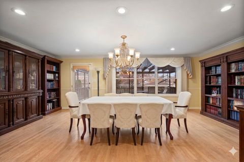 Tiny photo for 2709 W Sherwin Avenue, Chicago, IL 60645 (MLS # 12642784)