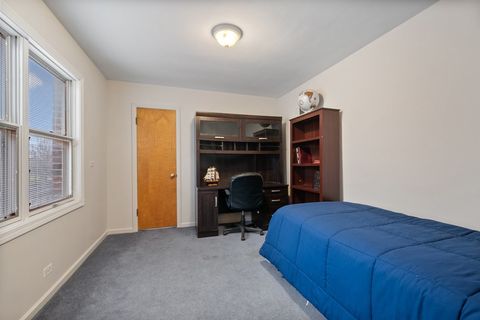 Tiny photo for 2709 W Sherwin Avenue, Chicago, IL 60645 (MLS # 12642784)