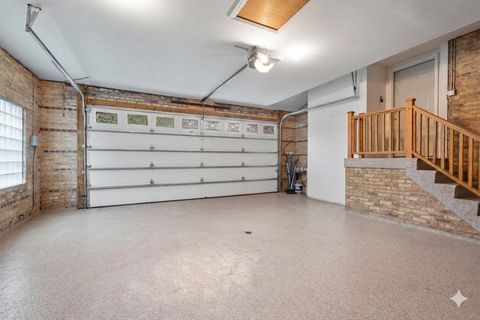 Tiny photo for 2709 W Sherwin Avenue, Chicago, IL 60645 (MLS # 12642784)