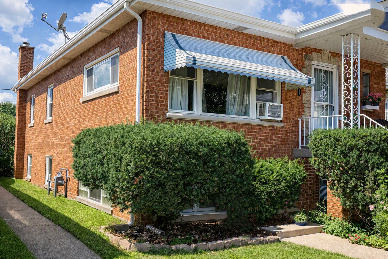 3724 S 60th Court