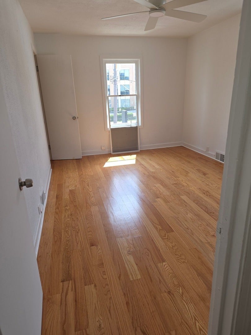 318 W Ogden Avenue 2