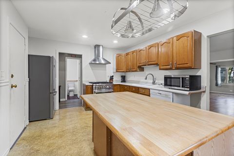 Tiny photo for 7664 Willow Avenue, Woodridge, IL 60517 (MLS # 12503742)