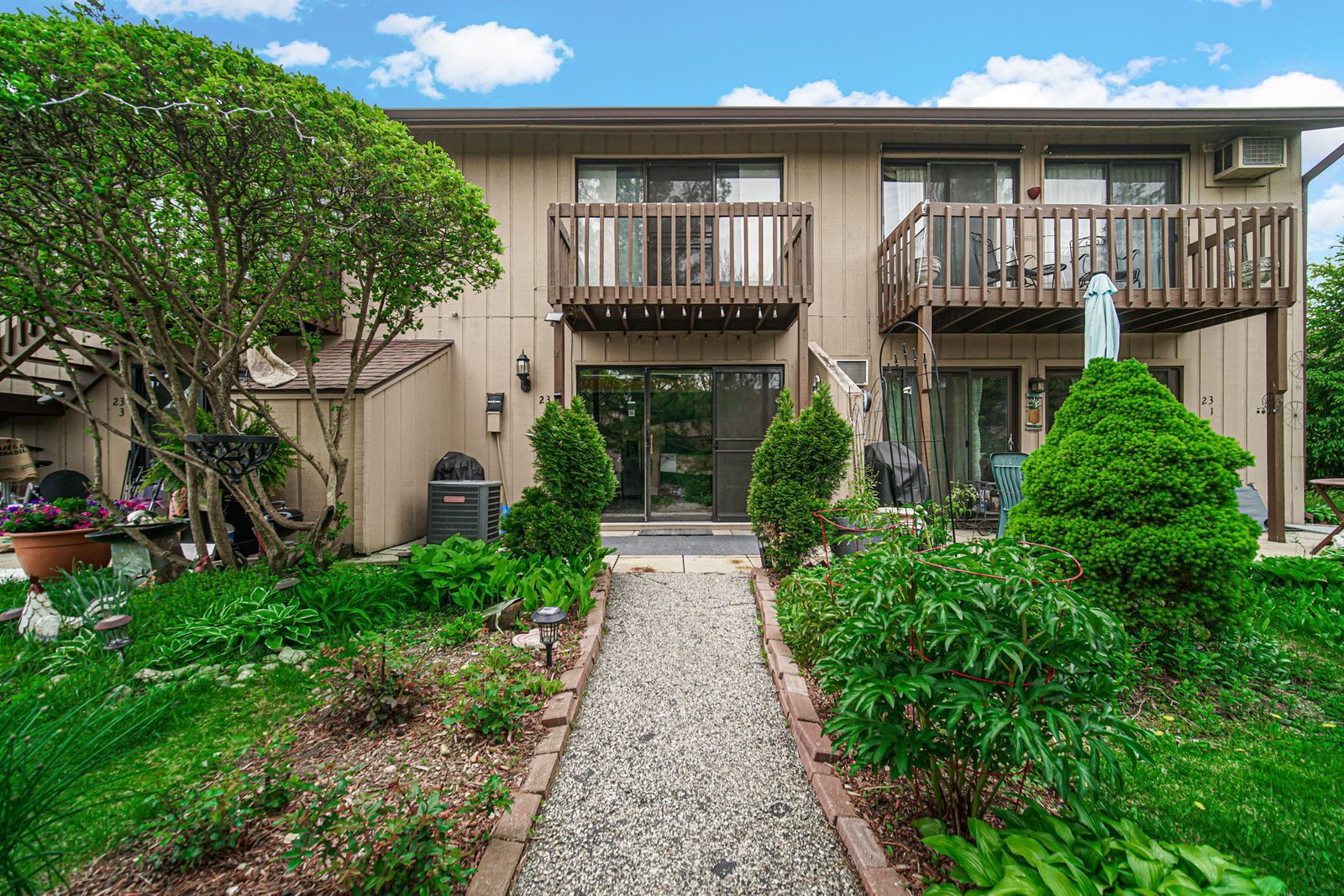 23 Jamaica Colony Street 2