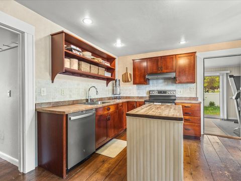 Tiny photo for 101 S Hickory Street, Shannon, IL 61078 (MLS # 12635494)