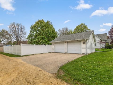 Tiny photo for 101 S Hickory Street, Shannon, IL 61078 (MLS # 12635494)