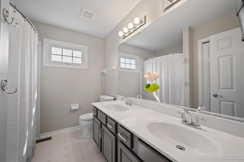 Tiny photo for 5N648 Farrier Point Lane, St. Charles, IL 60175 (MLS # 12475313)