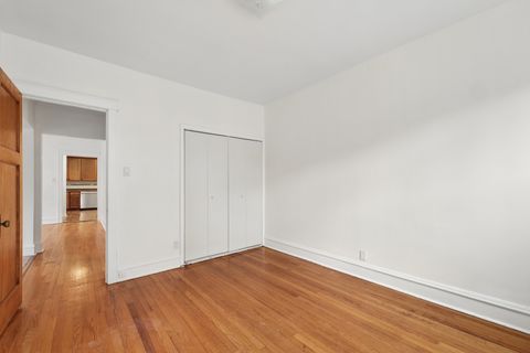 Tiny photo for 5470 S Woodlawn Avenue #1E, Chicago, IL 60615 (MLS # 12601864)