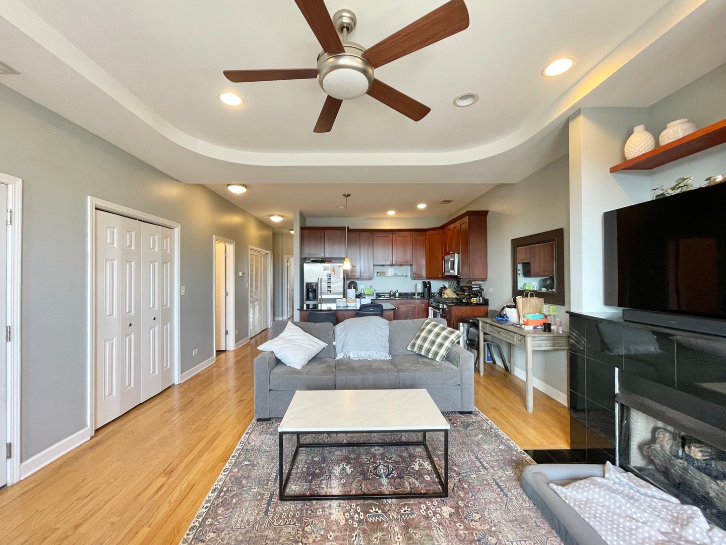 2734 N WOLCOTT Avenue 203