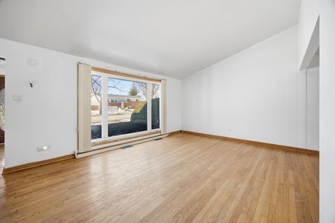 Tiny photo for 9013 ORIOLE Avenue, Morton Grove, IL 60053 (MLS # 12567067)