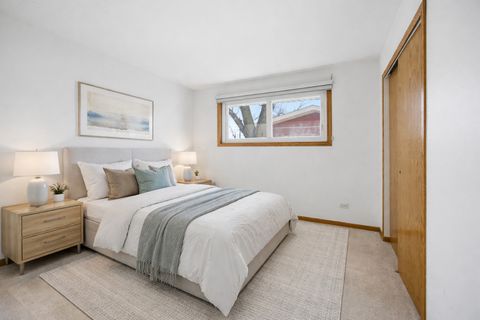 Tiny photo for 9013 ORIOLE Avenue, Morton Grove, IL 60053 (MLS # 12567067)