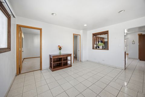 Tiny photo for 9013 ORIOLE Avenue, Morton Grove, IL 60053 (MLS # 12567067)