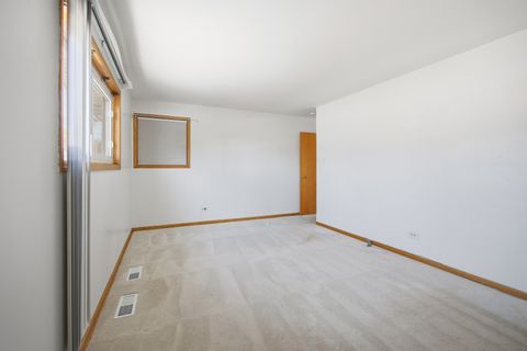 Tiny photo for 9013 ORIOLE Avenue, Morton Grove, IL 60053 (MLS # 12567067)