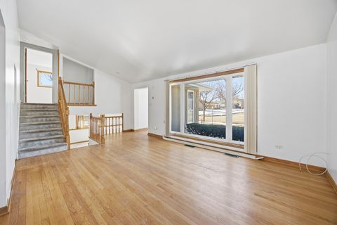 Tiny photo for 9013 ORIOLE Avenue, Morton Grove, IL 60053 (MLS # 12567067)
