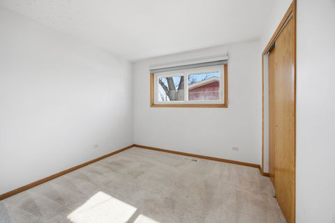 Tiny photo for 9013 ORIOLE Avenue, Morton Grove, IL 60053 (MLS # 12567067)