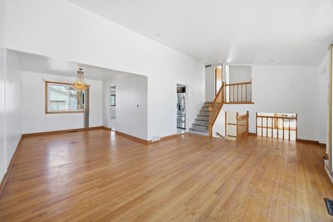 Tiny photo for 9013 ORIOLE Avenue, Morton Grove, IL 60053 (MLS # 12567067)