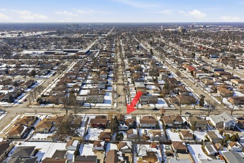 Tiny photo for 9013 ORIOLE Avenue, Morton Grove, IL 60053 (MLS # 12567067)