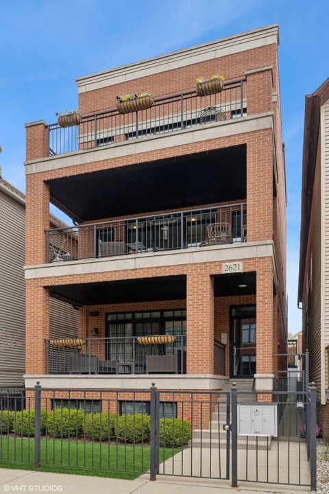 2621 N Southport Avenue 3 Chicago IL 60614