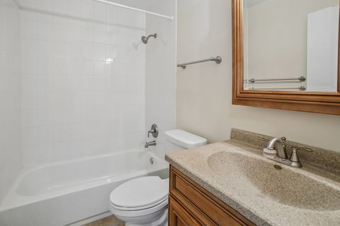 Tiny photo for 160 S WATERS EDGE Drive #202, Glendale Heights, IL 60139 (MLS # 12551803)