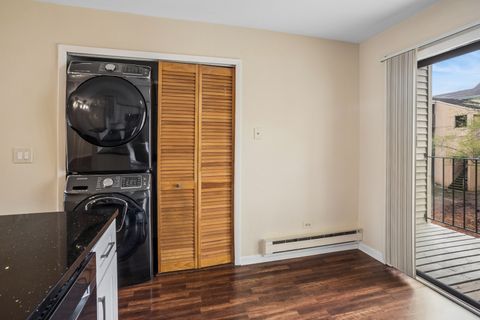 Tiny photo for 160 S WATERS EDGE Drive #202, Glendale Heights, IL 60139 (MLS # 12551803)