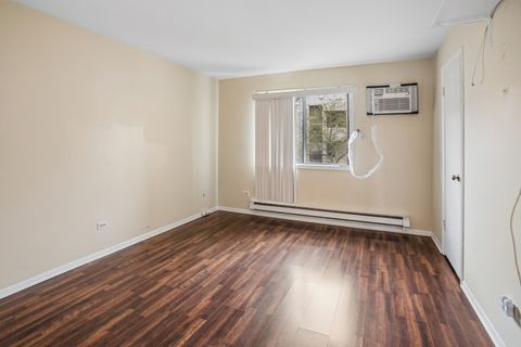 Tiny photo for 160 S WATERS EDGE Drive #202, Glendale Heights, IL 60139 (MLS # 12551803)
